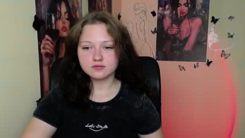 Snapshot of _foxy_lady chatting on July 2026 06:07:02 AM Alice online show from July 2026 06:07:02 AM