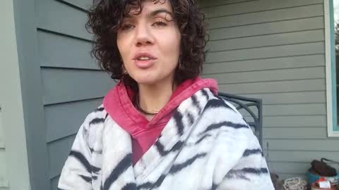 Snapshot of _frankie_rivers chatting on March 2025 03:38:02 PM Frankie Rivers allmylinks online show from March 2025 03:38:02 PM