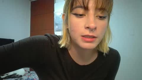 Snapshot of _genesid_dixton chatting on May 2026 07:11:01 PM Mia-foster online show from May 2026 07:11:01 PM