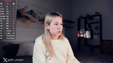 Snapshot of _golden_moon_ chatting on March 2025 02:17:02 AM Rina online show from March 2025 02:17:02 AM