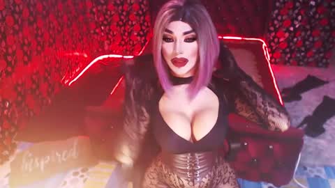 Snapshot of _hailyourqueenx chatting on December 2024 12:41:02 AM GoDDess Chloe online show from December 2024 12:41:02 AM