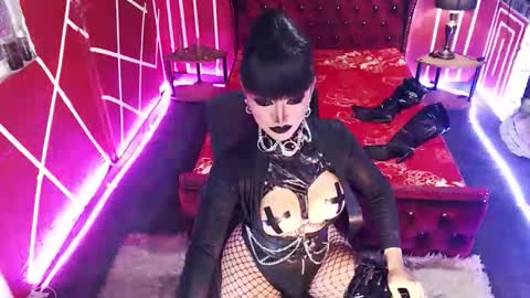 Snapshot of _hailyourqueenx chatting on October 2025 11:03:02 PM GoDDess Chloe online show from October 2025 11:03:02 PM