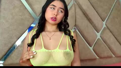 _hannahst online show from November 2025 03:27:02 AM