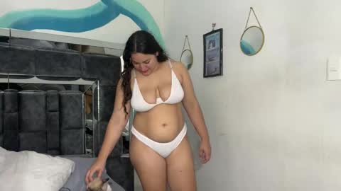 Snapshot of _hells_bells chatting on November 2025 01:45:02 PM Sam and MIke online show from November 2025 01:45:02 PM