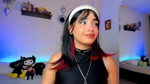 Snapshot of _hotpink chatting on January 2025 10:47:02 PM Jenn online show from January 2025 10:47:02 PM