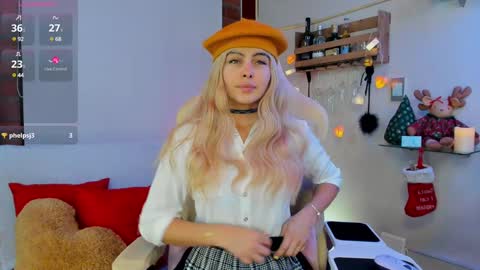 _hottie__ online show from December 2024 10:26:01 PM