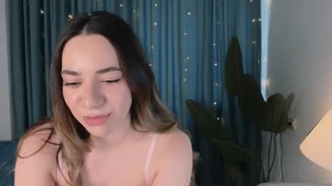 Snapshot of _ilona_holmes_ chatting on February 2025 09:16:01 AM Ilona online show from February 2025 09:16:01 AM