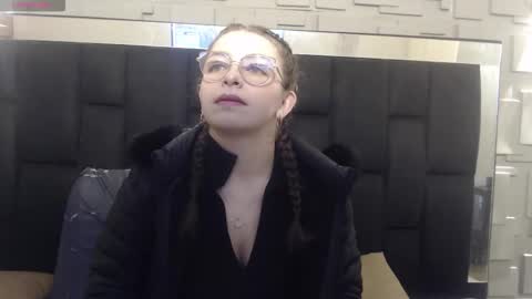Snapshot of _isaabellaa chatting on January 2026 11:59:02 AM Isa online show from January 2026 11:59:02 AM