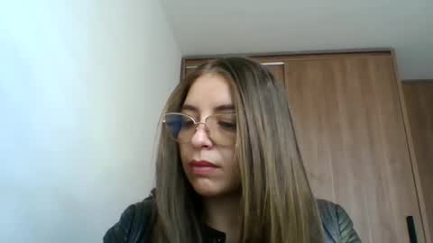 Snapshot of _isaabellaa chatting on February 2026 03:59:01 PM Isa online show from February 2026 03:59:01 PM