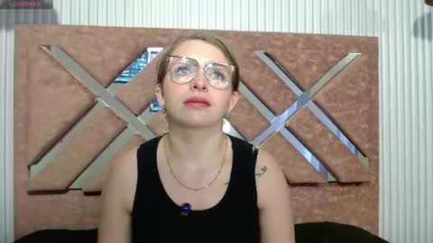 Snapshot of _isaabellaa chatting on June 2026 02:36:01 PM Isa online show from June 2026 02:36:01 PM
