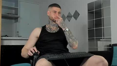 jeison online show from December 2024 11:40:01 PM