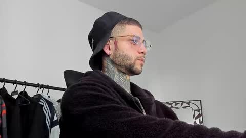 jeison online show from October 2025 07:44:01 PM