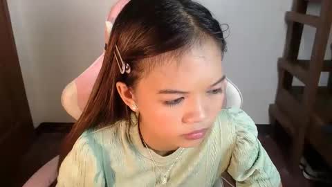 Snapshot of _jennn chatting on May 2026 05:07:01 PM Jen online show from May 2026 05:07:01 PM