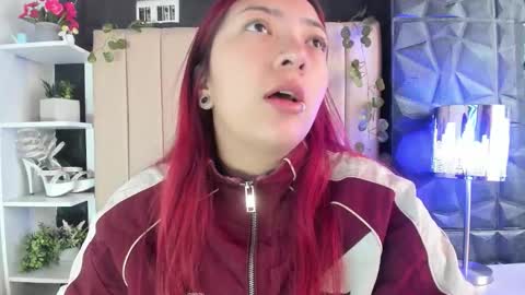 Mia online show from February 2026 12:47:02 PM