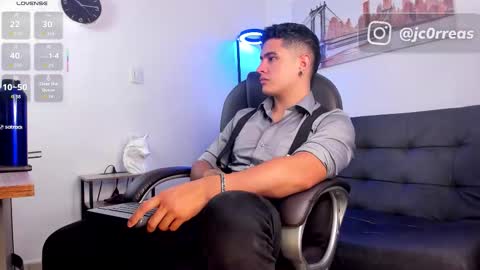 _juanes__ online show from November 2025 09:30:02 PM