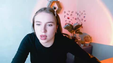 Jolia online show from September 2025 12:29:01 PM