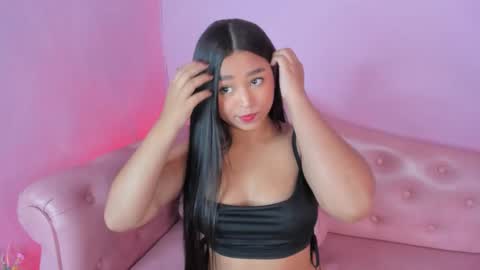 Snapshot of _julisweet_ chatting on November 2025 12:17:01 PM _julisweet_ online show from November 2025 12:17:01 PM