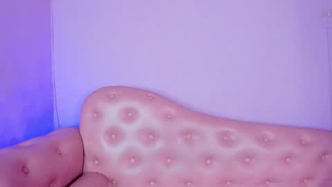 Snapshot of _julisweet_ chatting on November 2025 12:15:02 PM _julisweet_ online show from November 2025 12:15:02 PM