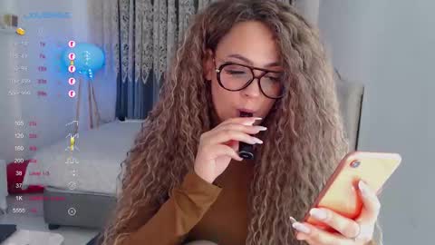 _just_a_queen_3 online show from November 2025 11:47:01 AM