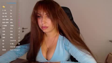 _just_a_queen_3 online show from April 2026 04:33:01 PM