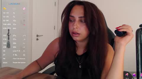 Snapshot of _just_a_queen_3 chatting on June 2026 05:28:02 PM _just_a_queen_3 online show from June 2026 05:28:02 PM