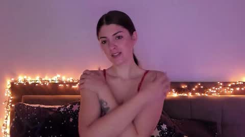 Snapshot of _just_a_simple_girl chatting on November 2025 11:31:02 AM _just_a_simple_girl online show from November 2025 11:31:02 AM