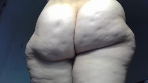 KAPELKA   online show from March 2026 01:23:02 AM