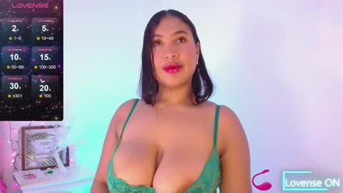 Snapshot of _karenestrada_ chatting on December 2024 02:35:01 AM Karen online show from December 2024 02:35:01 AM
