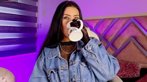 kelly online show from February 2025 12:50:01 PM