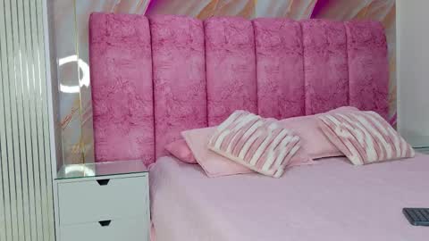 Kendall online show from March 2026 12:16:01 PM