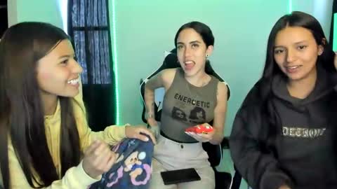 khloe sweet online show from February 2025 09:15:01 PM