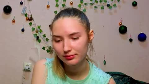 _kikiclark_ online show from February 2026 08:49:02 PM