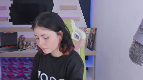 kitty online show from February 2025 06:30:01 PM