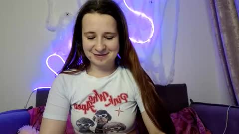 _kylle_ online show from November 2025 06:21:01 PM