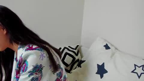 Snapshot of _kyragrothen_ chatting on April 2026 08:12:02 AM Lelya online show from April 2026 08:12:02 AM