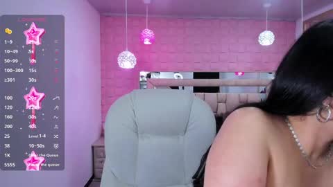 Laura online show from June 2026 01:02:01 PM