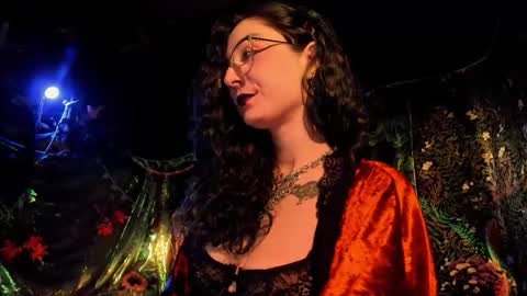 Snapshot of _lady_luna_ chatting on December 2025 12:15:02 AM Lady Luna online show from December 2025 12:15:02 AM