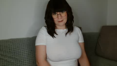 _lalilu_ online show from February 2025 05:26:02 PM