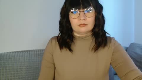 _lalilu_ online show from February 2025 05:04:01 AM