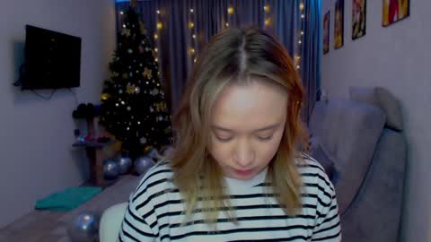 Snapshot of _lalune_ chatting on December 2024 03:14:01 PM _lalune_ online show from December 2024 03:14:01 PM