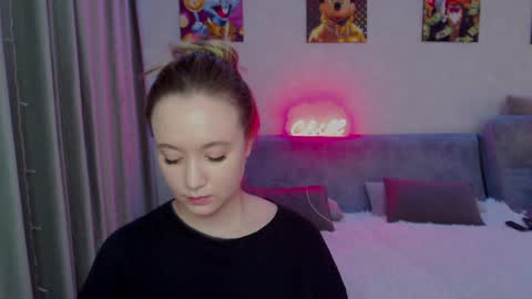 Snapshot of _lalune_ chatting on December 2024 12:36:01 AM _lalune_ online show from December 2024 12:36:01 AM