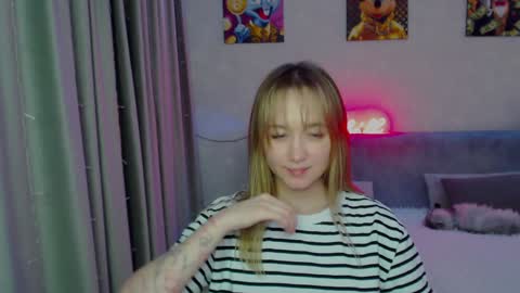 Snapshot of _lalune_ chatting on December 2024 11:35:01 PM _lalune_ online show from December 2024 11:35:01 PM