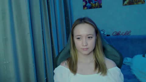 Snapshot of _lalune_ chatting on January 2025 03:29:02 AM _lalune_ online show from January 2025 03:29:02 AM