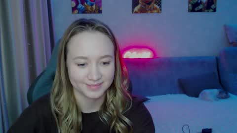 Snapshot of _lalune_ chatting on January 2025 06:56:01 AM _lalune_ online show from January 2025 06:56:01 AM