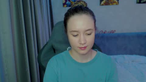 Snapshot of _lalune_ chatting on January 2025 11:43:02 PM _lalune_ online show from January 2025 11:43:02 PM