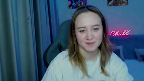 Snapshot of _lalune_ chatting on February 2025 05:37:01 PM _lalune_ online show from February 2025 05:37:01 PM