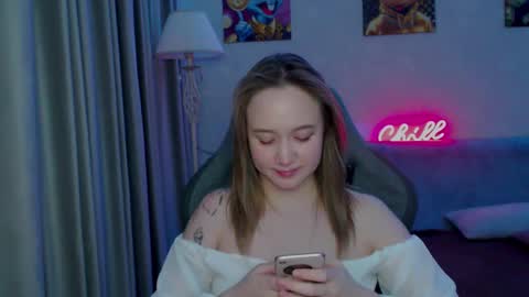 Snapshot of _lalune_ chatting on February 2025 11:42:01 PM _lalune_ online show from February 2025 11:42:01 PM