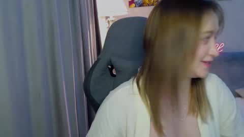 Snapshot of _lalune_ chatting on February 2025 07:25:02 PM _lalune_ online show from February 2025 07:25:02 PM