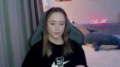 Snapshot of _lalune_ chatting on February 2025 11:04:02 PM _lalune_ online show from February 2025 11:04:02 PM