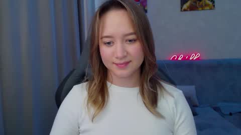 Snapshot of _lalune_ chatting on March 2025 06:27:01 AM _lalune_ online show from March 2025 06:27:01 AM